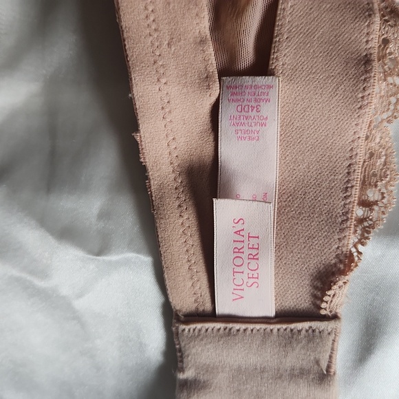 Victoria's Secret bra 34DD beige underwire, lightly padded - Picture 3 of 5